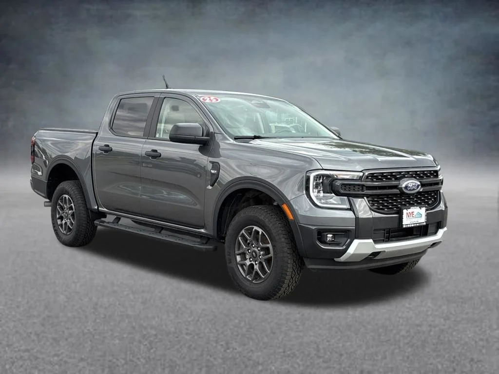 Used 2025 Gray Ford XLT image 8