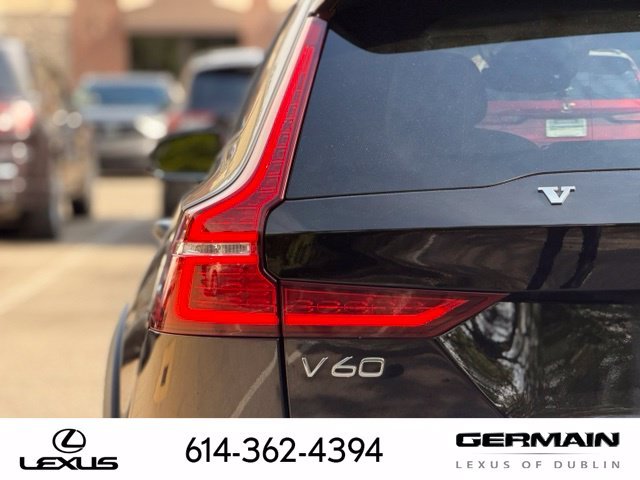 Used 2020 Black Volvo T5 image 13