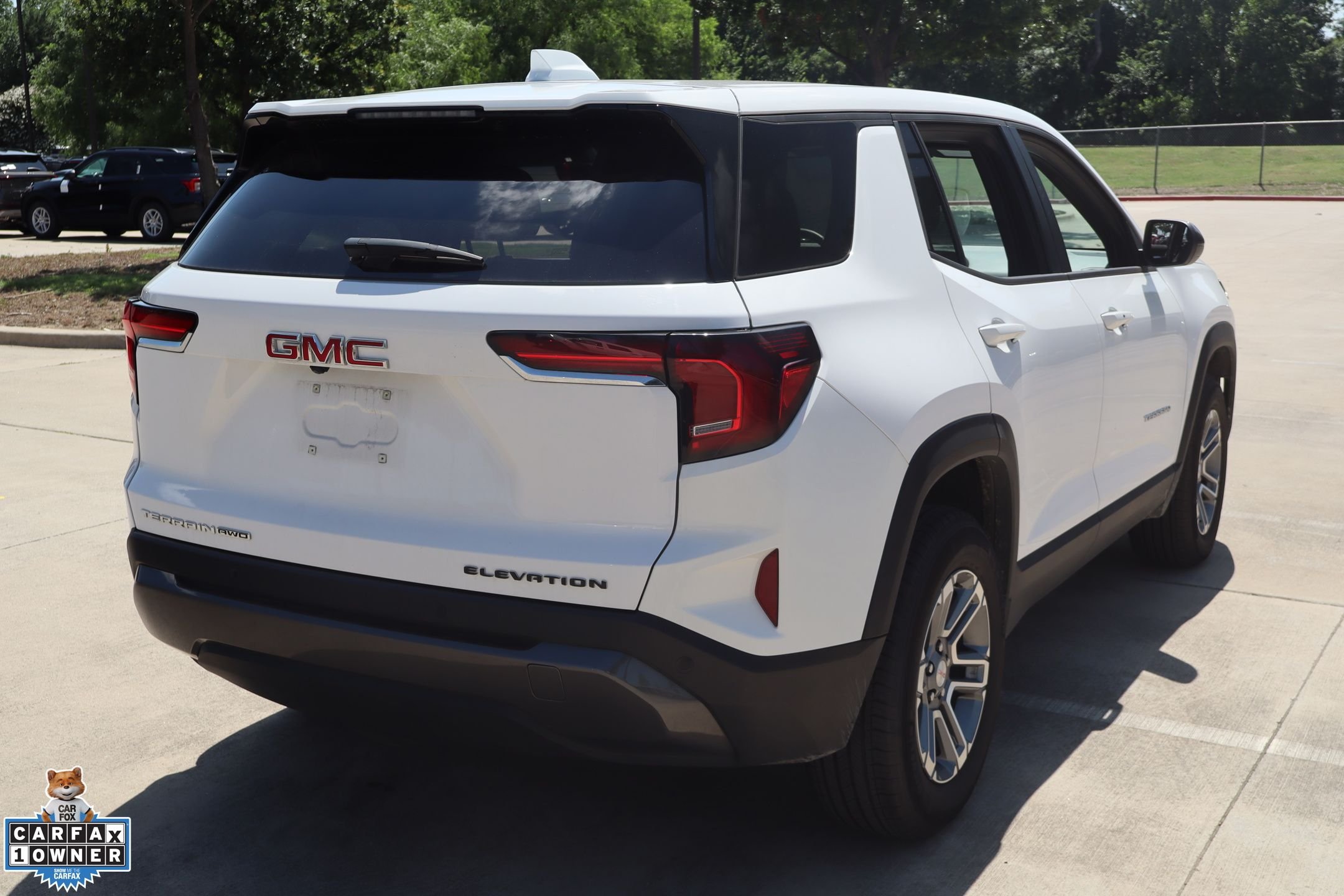 Used 2026 White GMC Elevation image 3