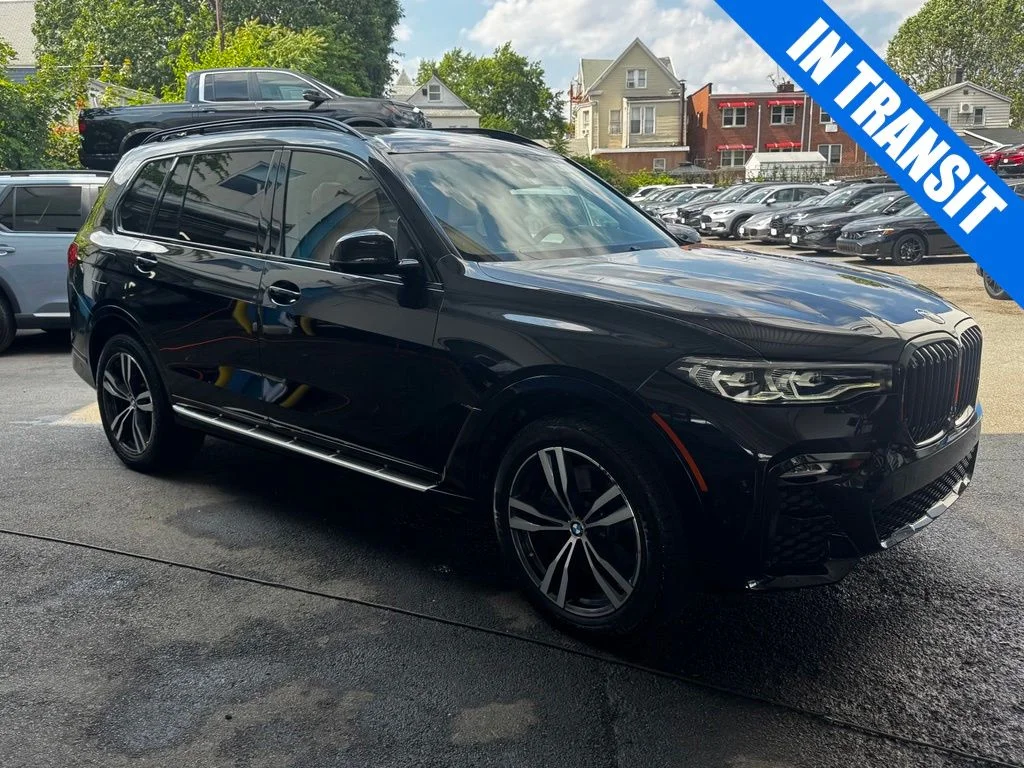 Used 2021 Black Sapphire Metallic BMW xDrive40i image 4