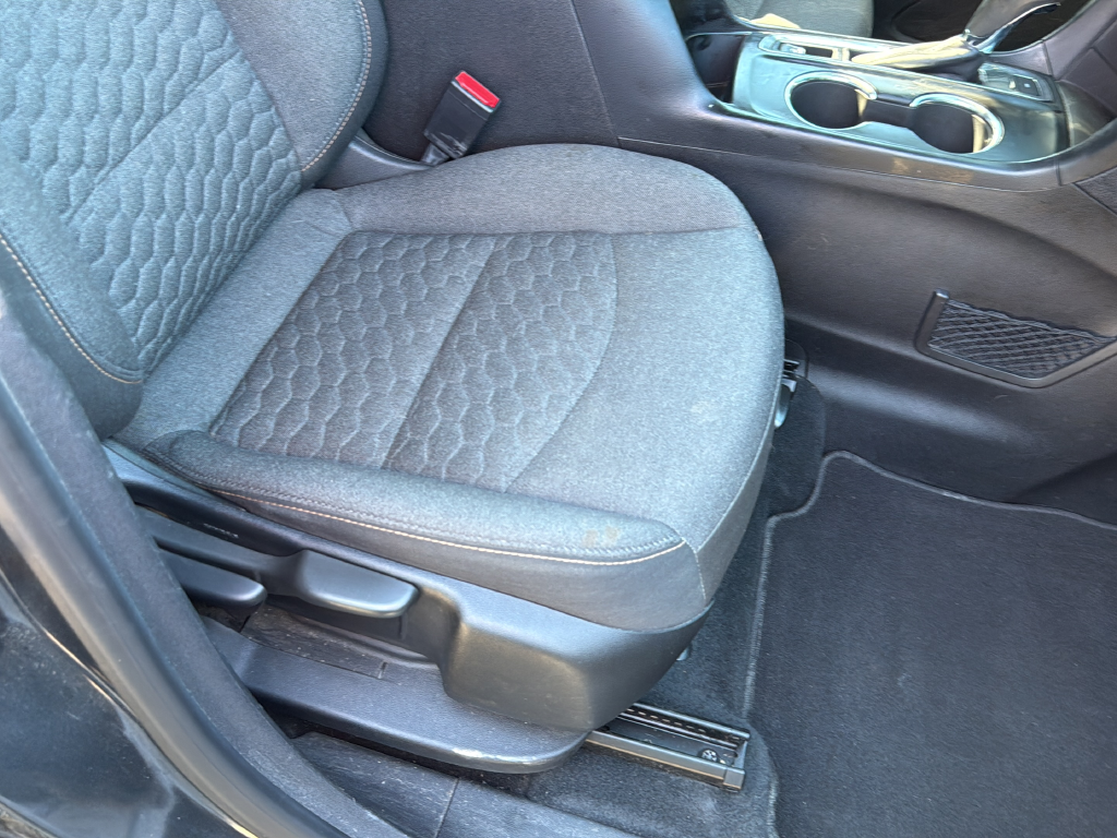 Used 2018 Gray Chevrolet LT image 11