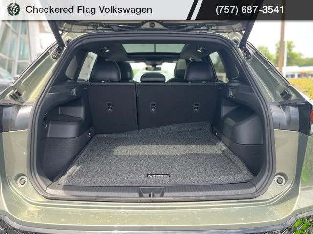 New 2026 Green Volkswagen 2.0T SE R-Line Black image 33
