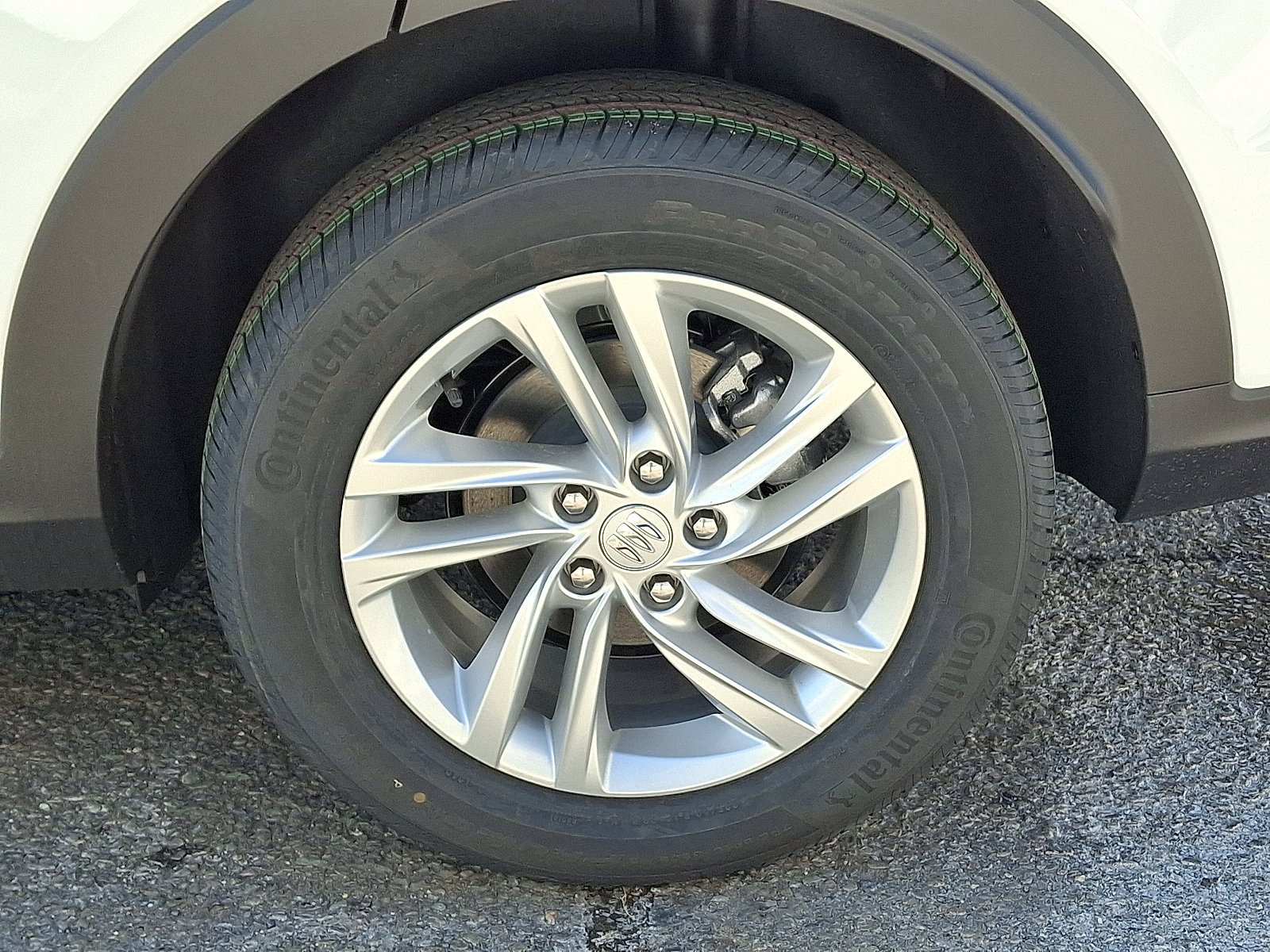 New 2026 Summit White Buick Preferred image 5