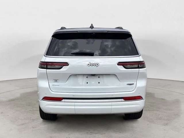 New 2026 Bright White Clearcoat Jeep L SUMMIT 4X4 image 5