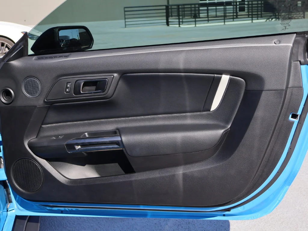 Used 2022 Grabber Blue Metallic Ford Shelby GT500 image 16