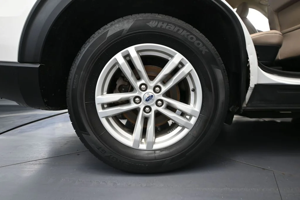 Certified Used 2022 White Ford XLT image 15