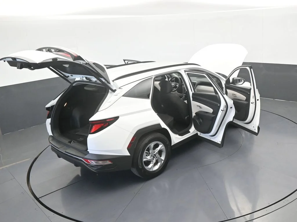 Used 2024 White Pearl Hyundai SEL image 66