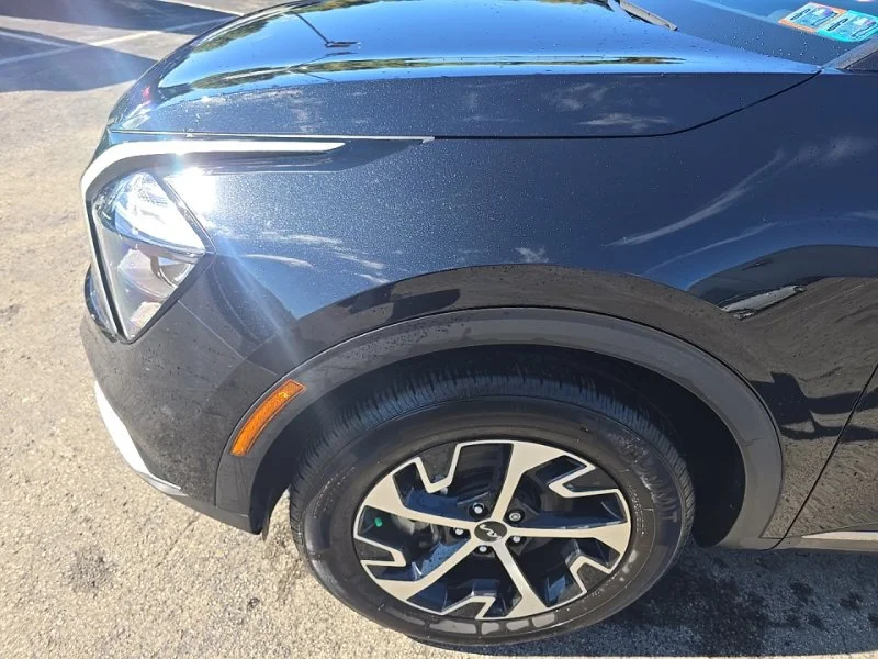 Used 2023 Black Kia EX image 10
