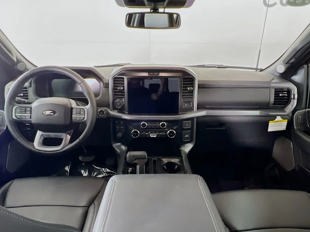 New 2026 Carbonized Gray Metallic Ford XLT image 8