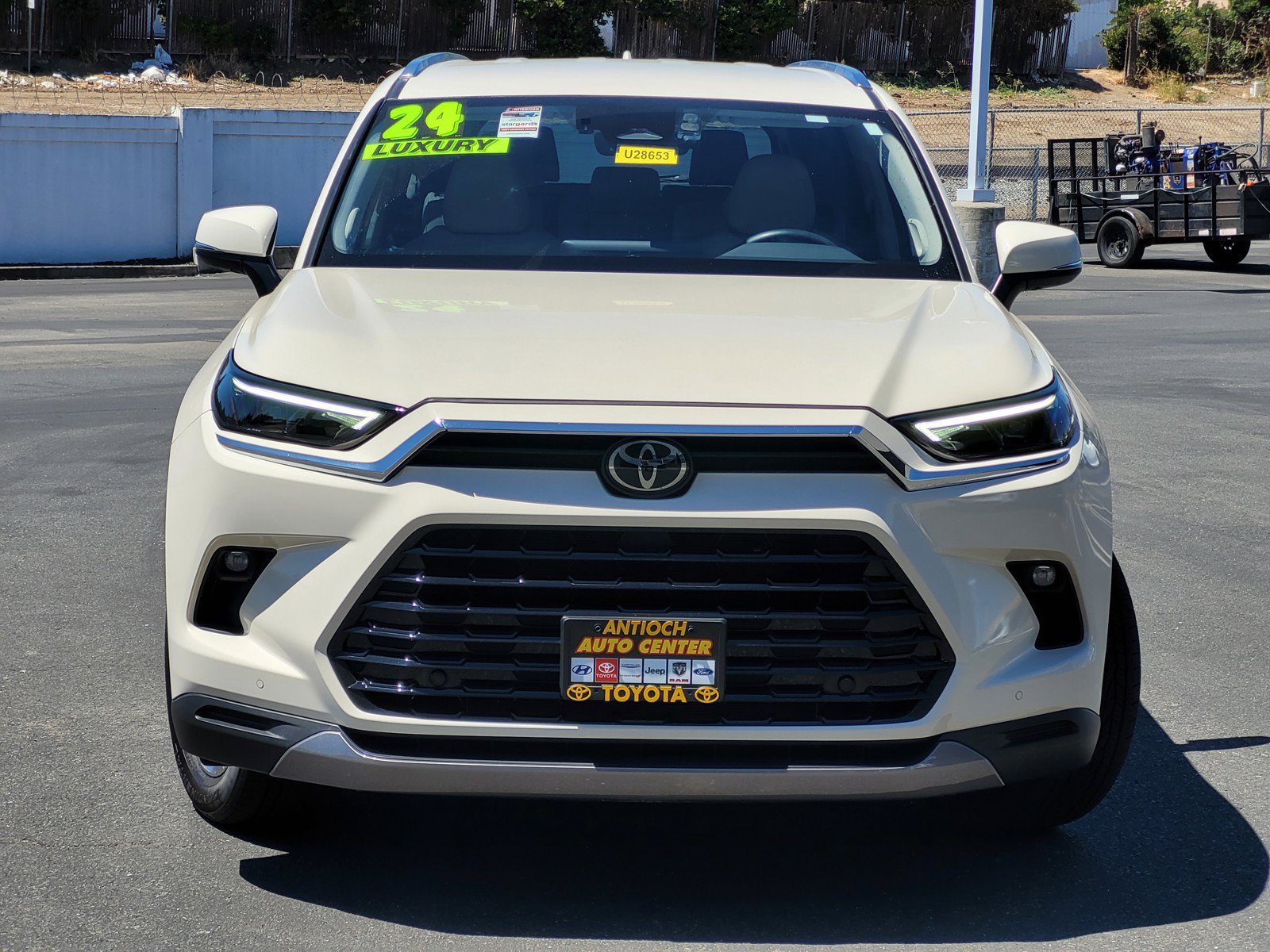 Certified Used 2024 White Toyota  image 2
