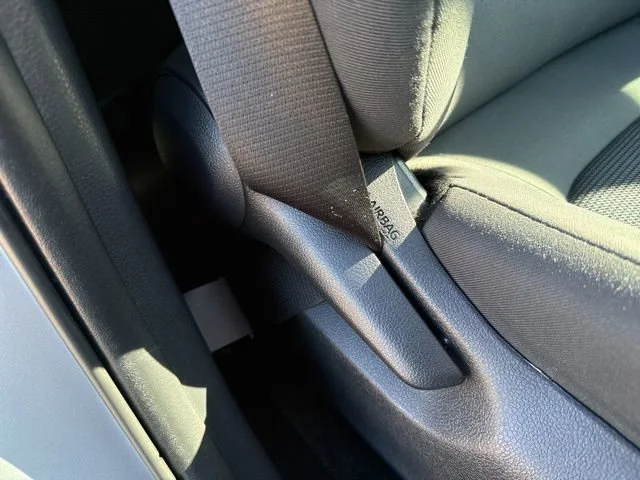 2019 Toyota RAV4 LE - Photo 50