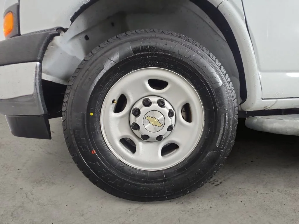 Used 2024 Summit White Chevrolet WT image 14