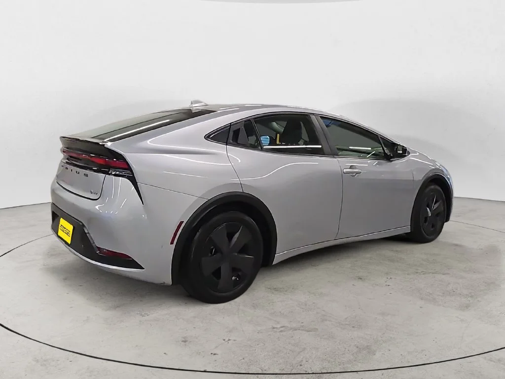 Used 2025 Silver Toyota LE image 8
