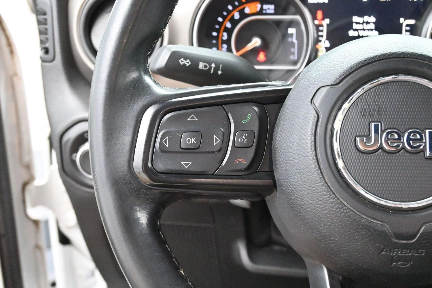 Used 2020 Bright White Clearcoat Jeep Sport S image 17