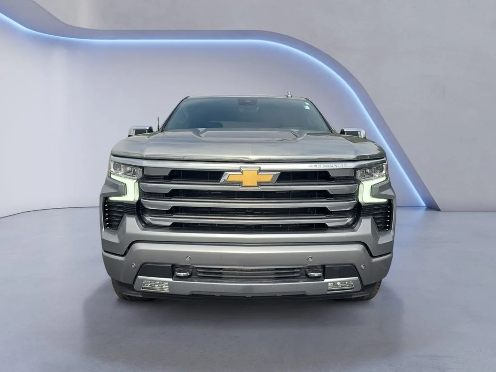 Used 2024 Sterling Gray Metallic Chevrolet High Country image 9