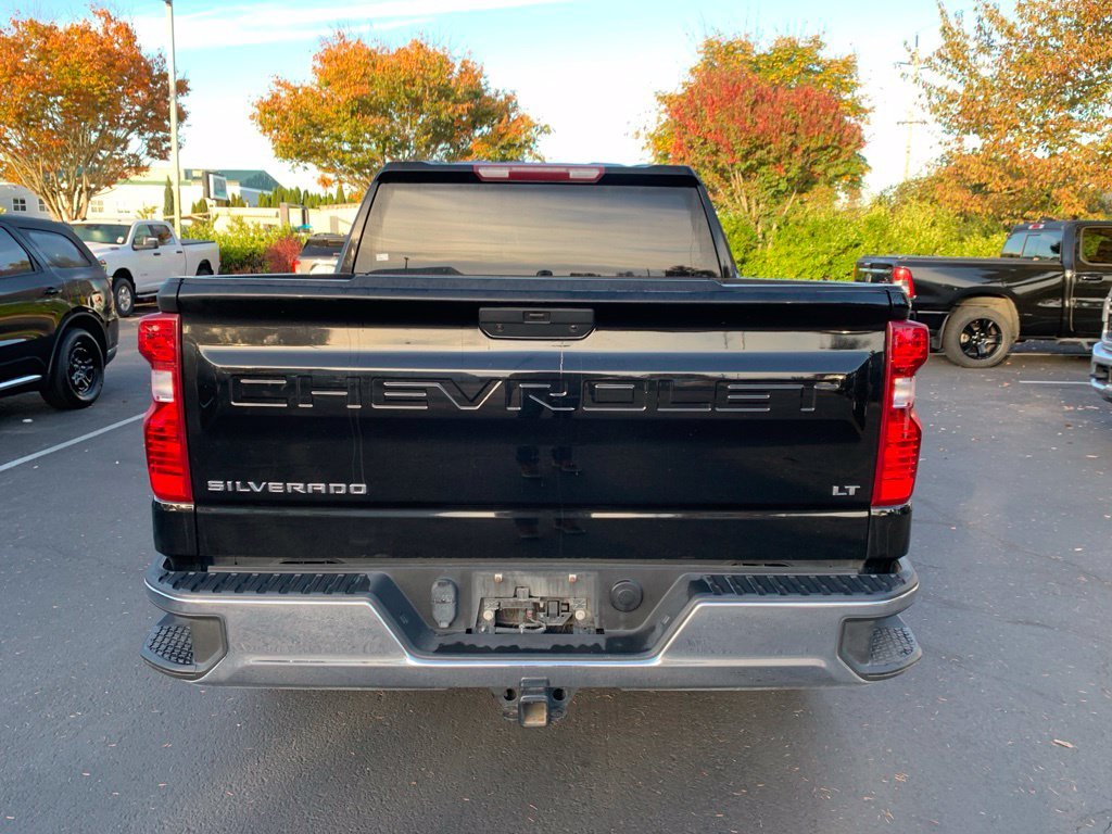 Used 2022 Black Chevrolet LT image 3