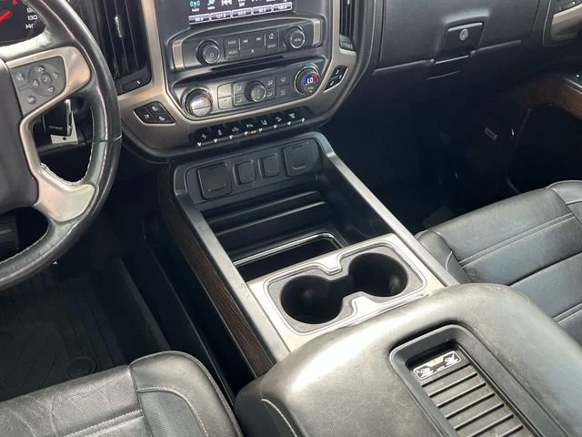Used 2018 Silver GMC Denali image 15