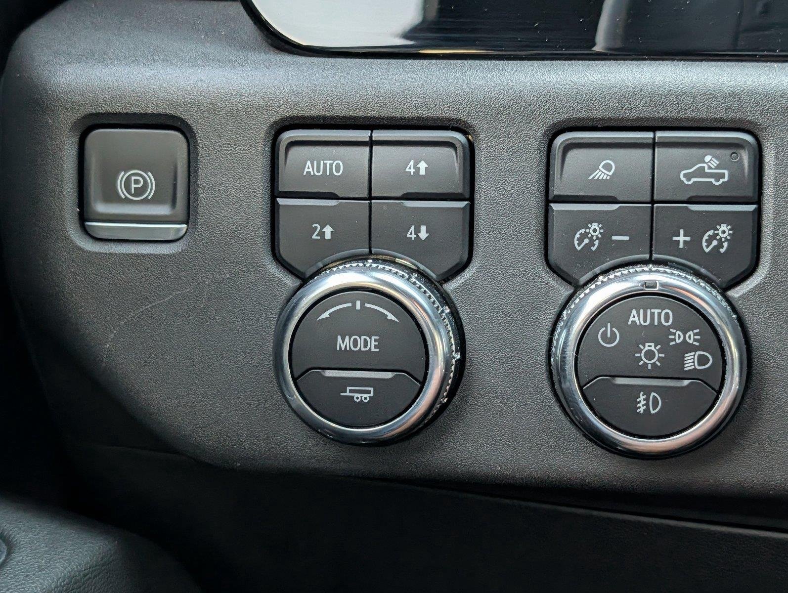 2023 GMC Sierra 1500 SLT - Photo 29