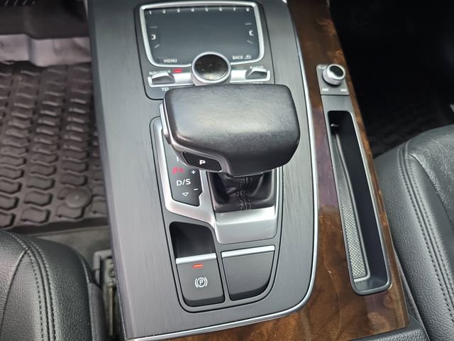Used 2018 Gray Audi 2.0T Premium Plus image 23
