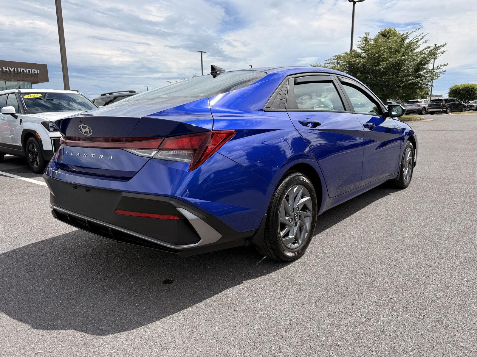 Used 2024 Intense Blue Hyundai SEL image 3