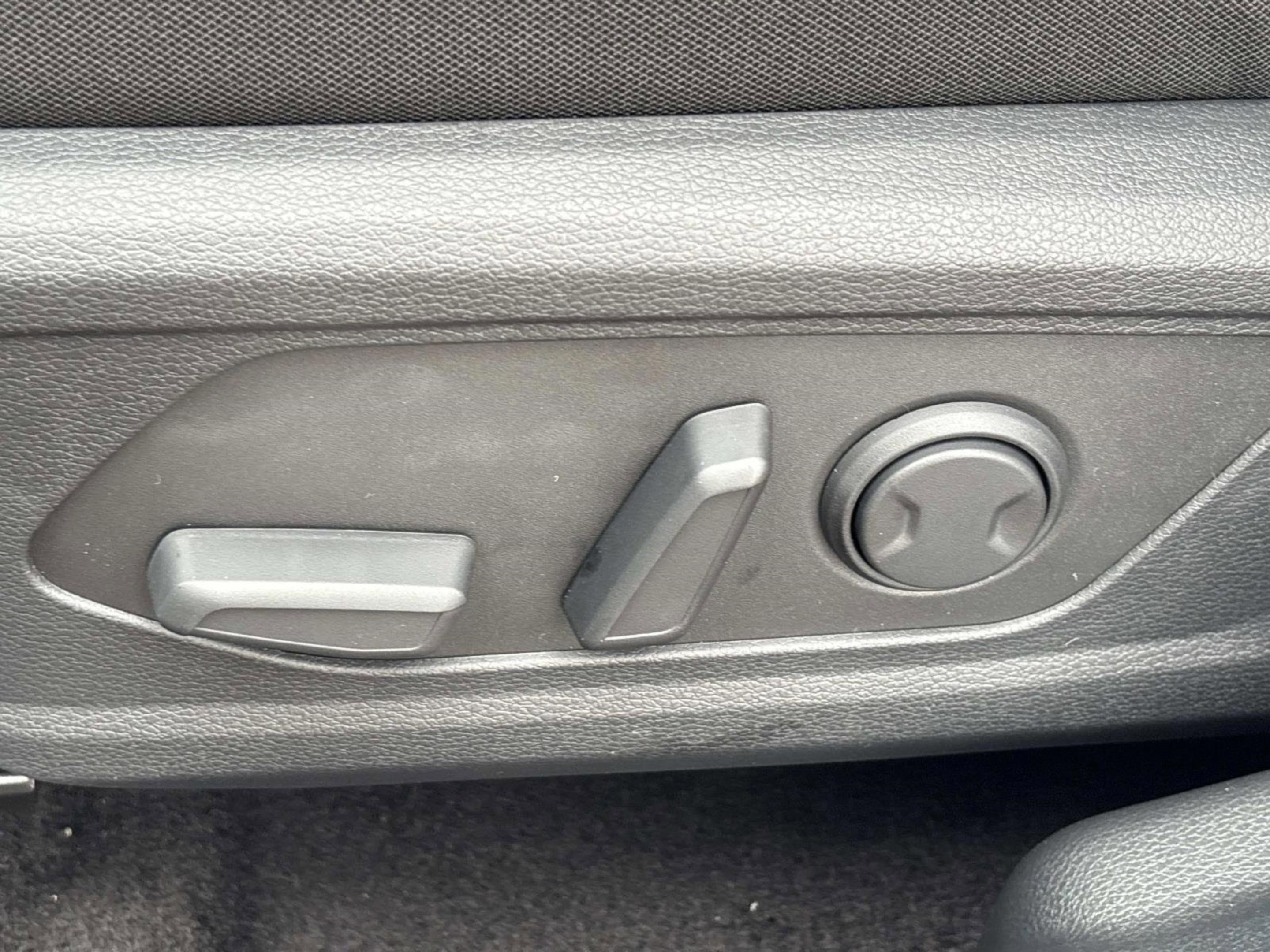 New 2026 Wolf Gray Kia S image 22