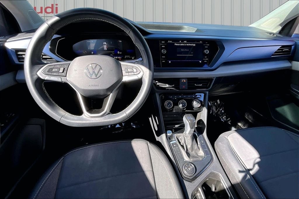 Used 2023 Red Volkswagen 1.5T SE image 7