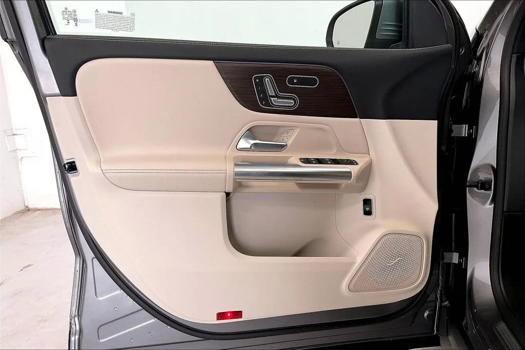 New 2026 Mountain Grey Metallic Mercedes-Benz GLA 250 image 22