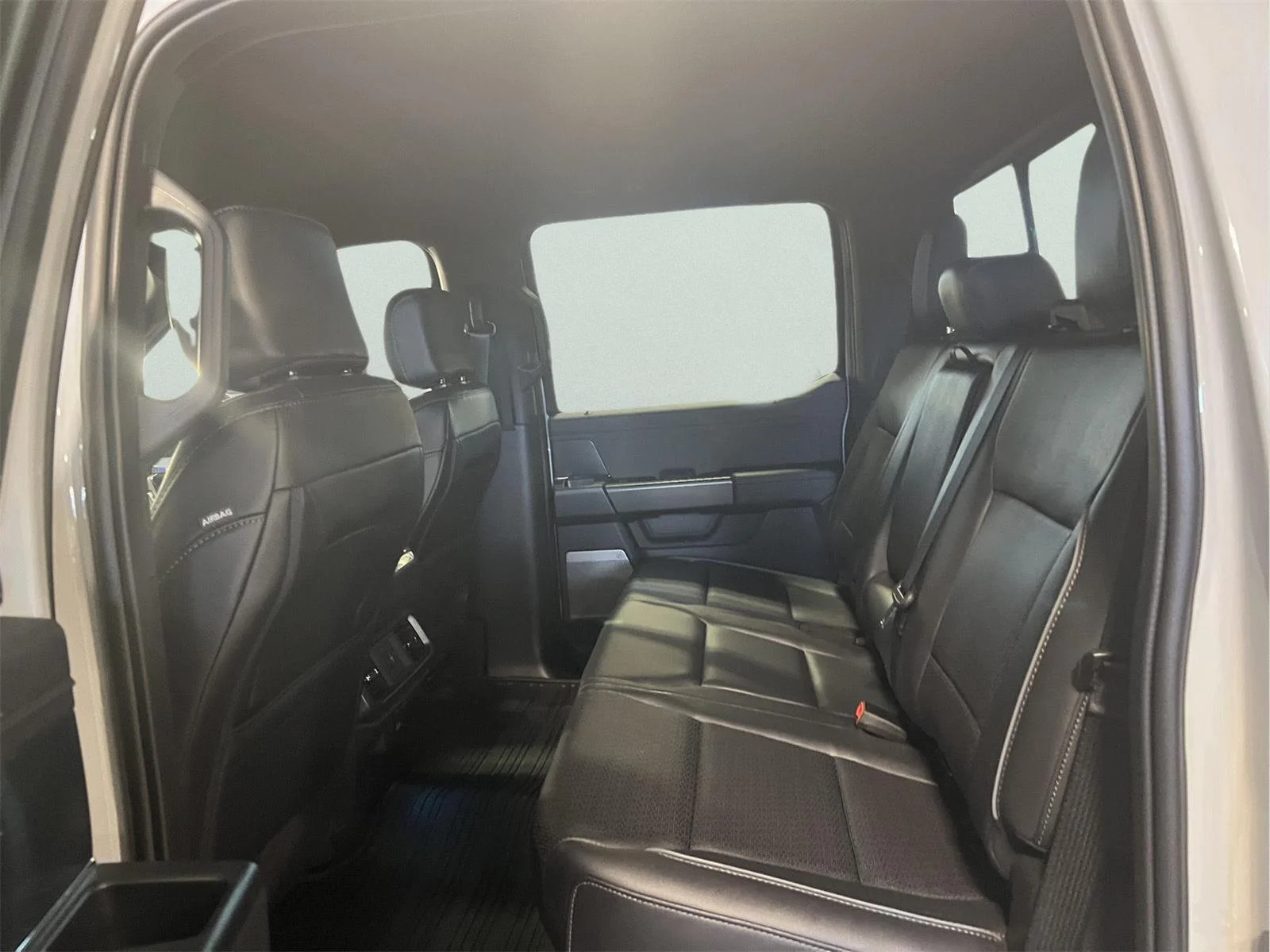 Used 2026 Avalanche Ford LARIAT image 18