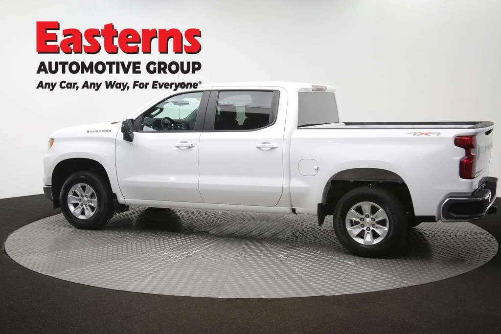 Used 2025 White Chevrolet LT image 63