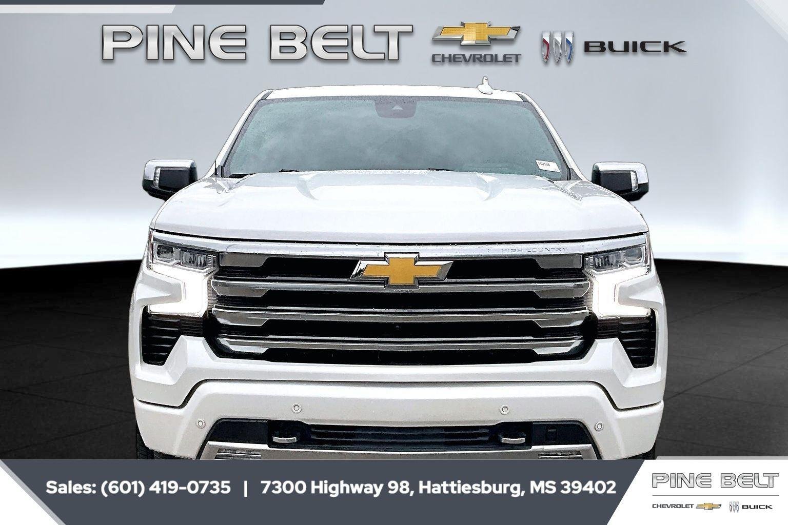 Used 2024 Iridescent Pearl Tricoat Chevrolet High Country image 3