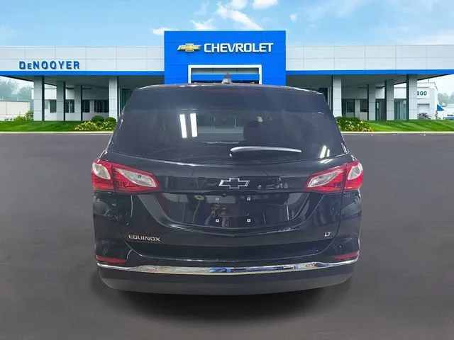 Used 2021 MOSAIC BLACK METALLIC Chevrolet LT image 8