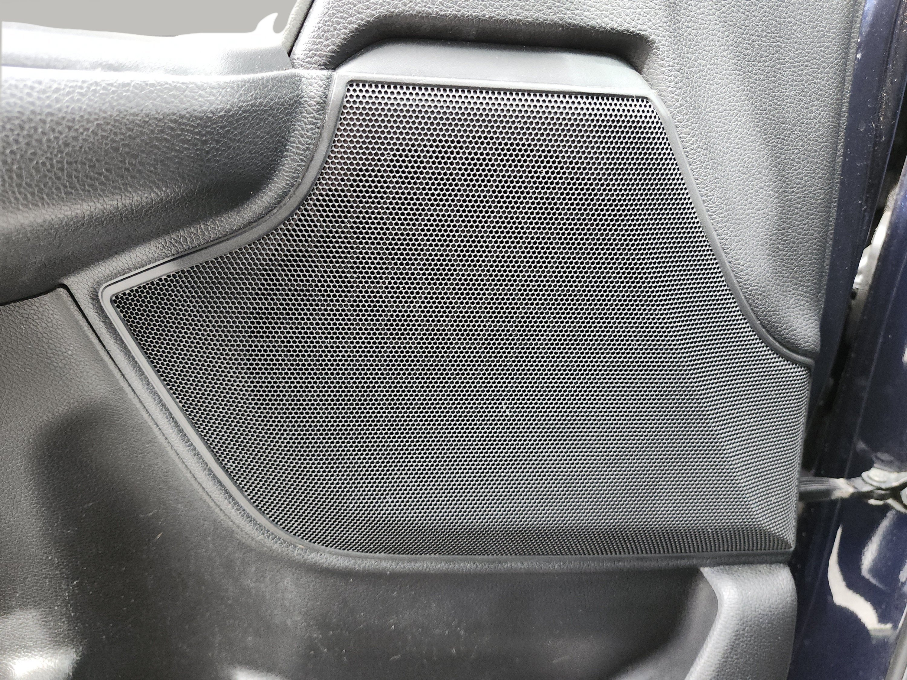 Used 2018  Honda EX-L image 18