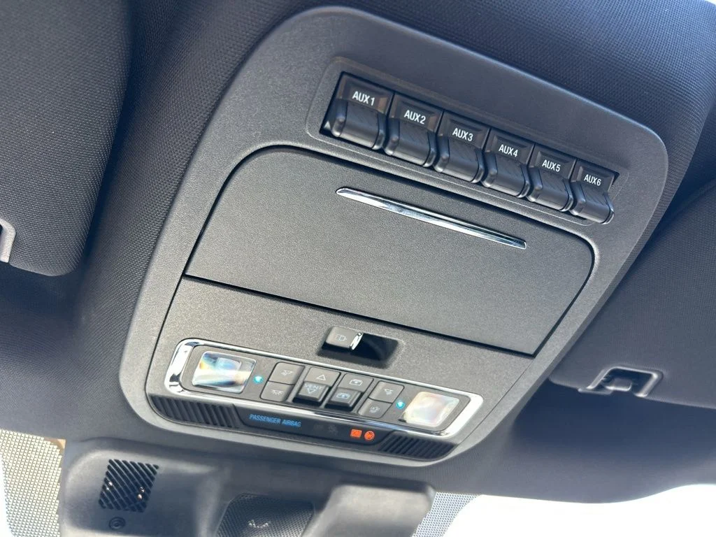 Used 2024 Black Metallic Ford Platinum image 68