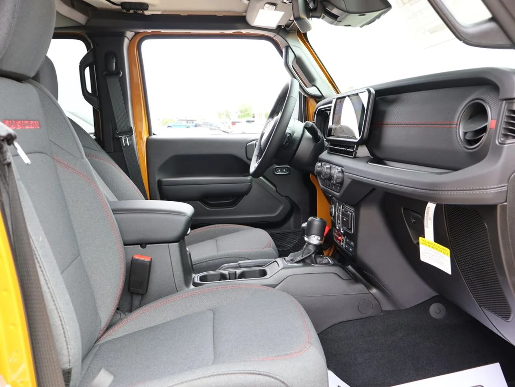 New 2026 Goldilocks Exterior Paint Jeep Rubicon image 8