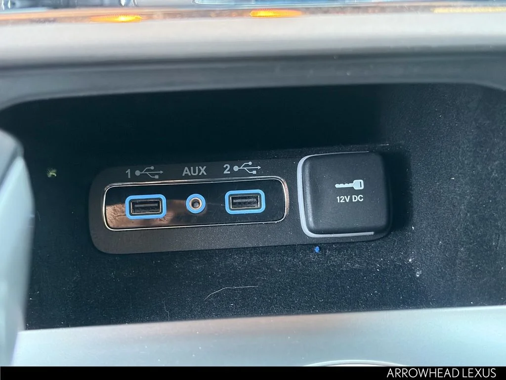 Used 2022 White Jeep Laredo X image 26
