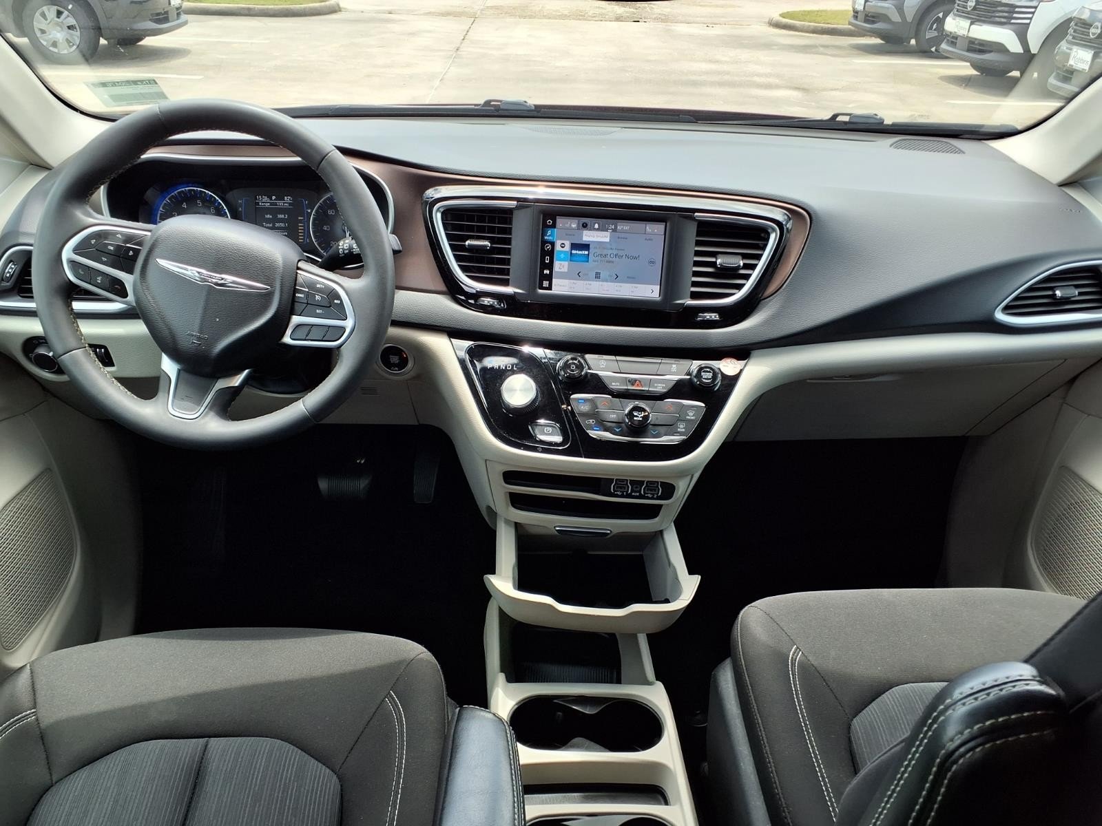 2023 Chrysler Voyager (fleet-only) LX - 10