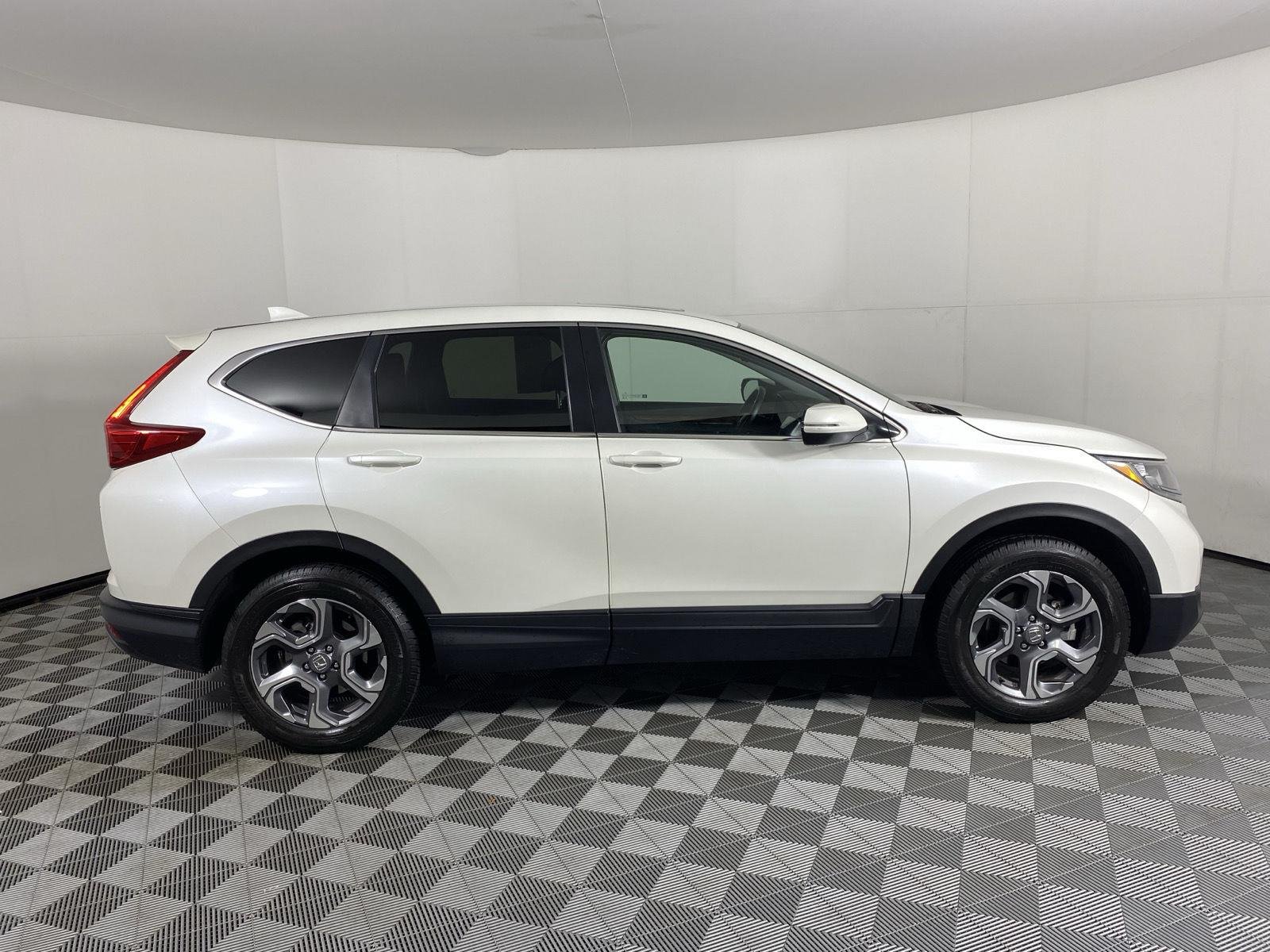 Used 2018 White Diamond Pearl Honda EX-L image 9