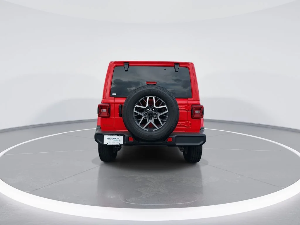 Used 2024 Red Jeep Sahara image 7