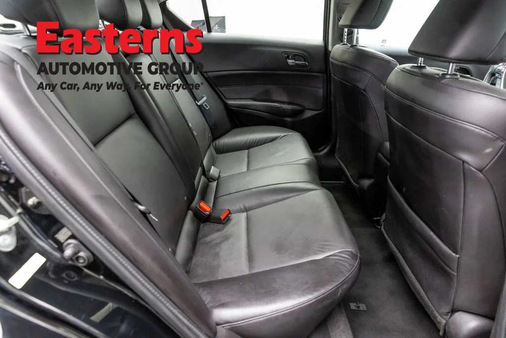 Used 2018 Black Acura 2.4L image 25