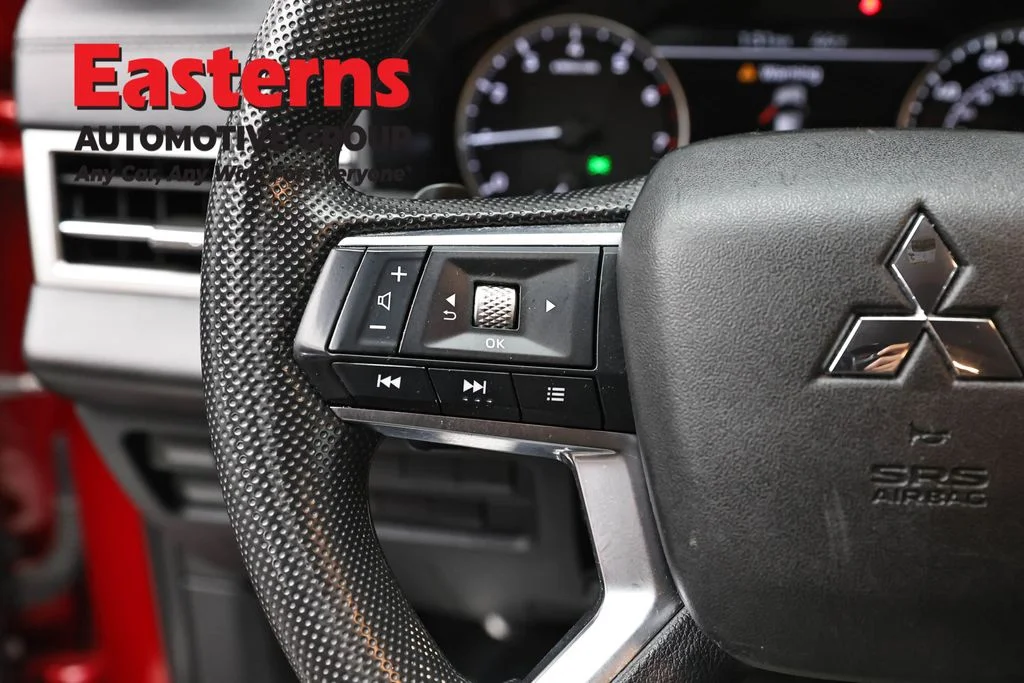 Used 2024 Red Mitsubishi ES image 15