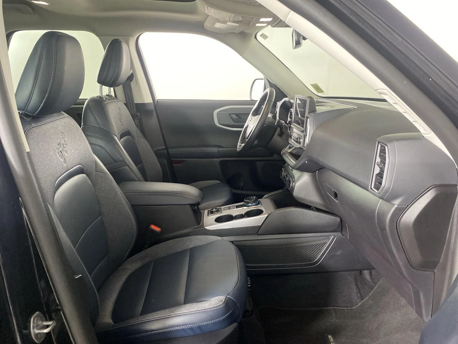 Used 2023 Shadow Black Ford Outer Banks image 29