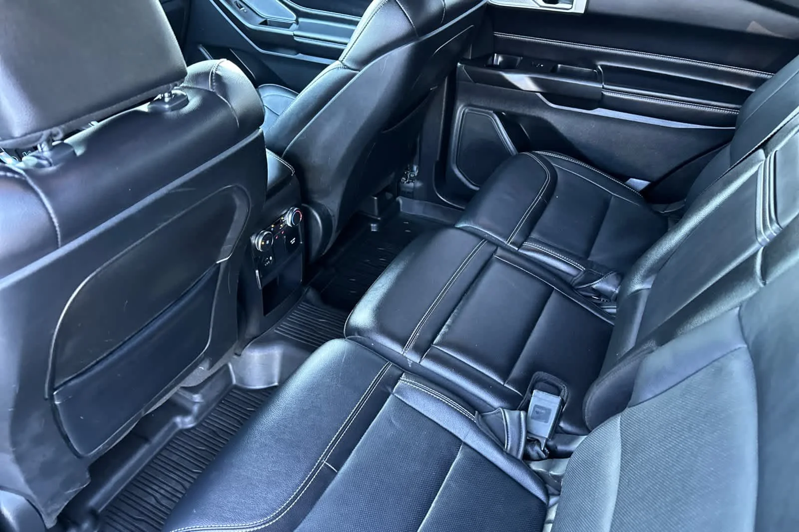 Used 2020 Magnetic Metallic Ford ST image 4