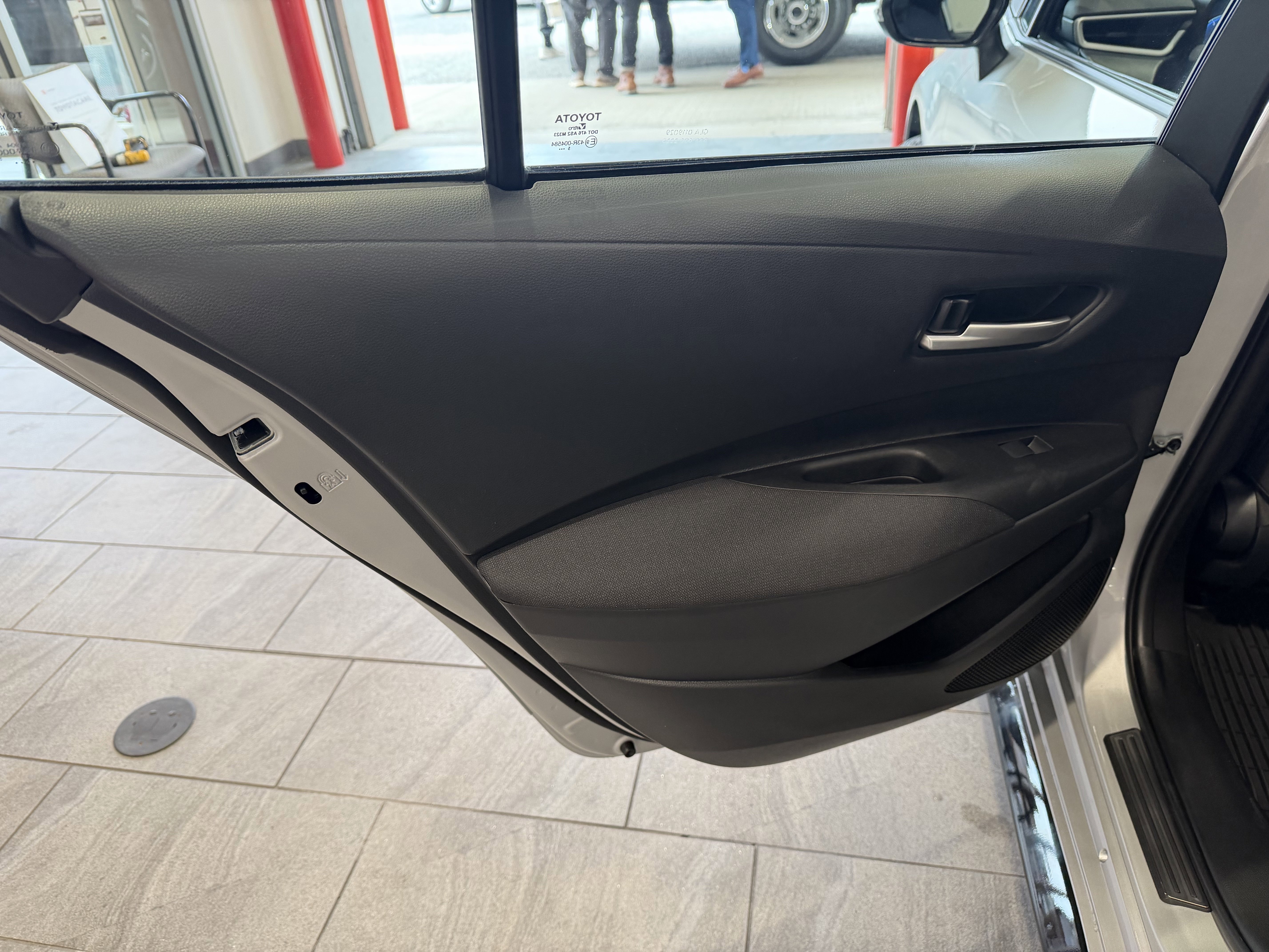 2026 Toyota Corolla SE - Photo 33
