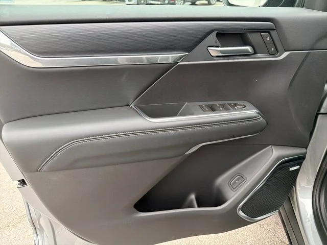 2026 GMC Acadia Elevation - Photo 15