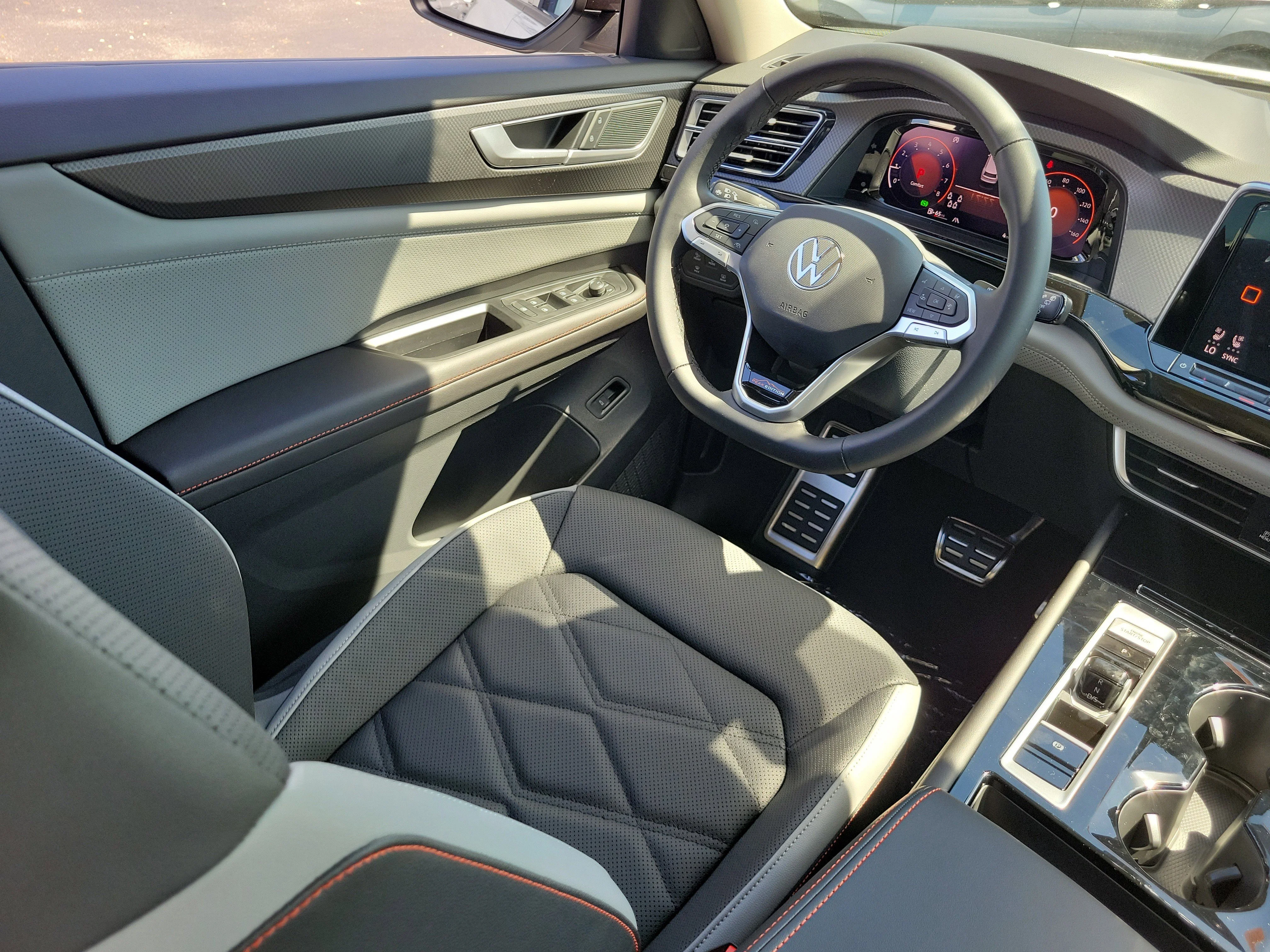 New 2026 White Volkswagen Peak Edition image 3