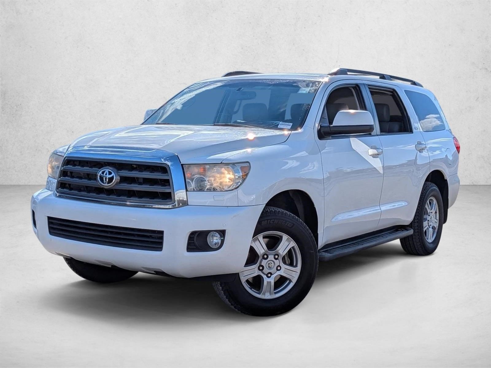 2016 Toyota Sequoia SR5