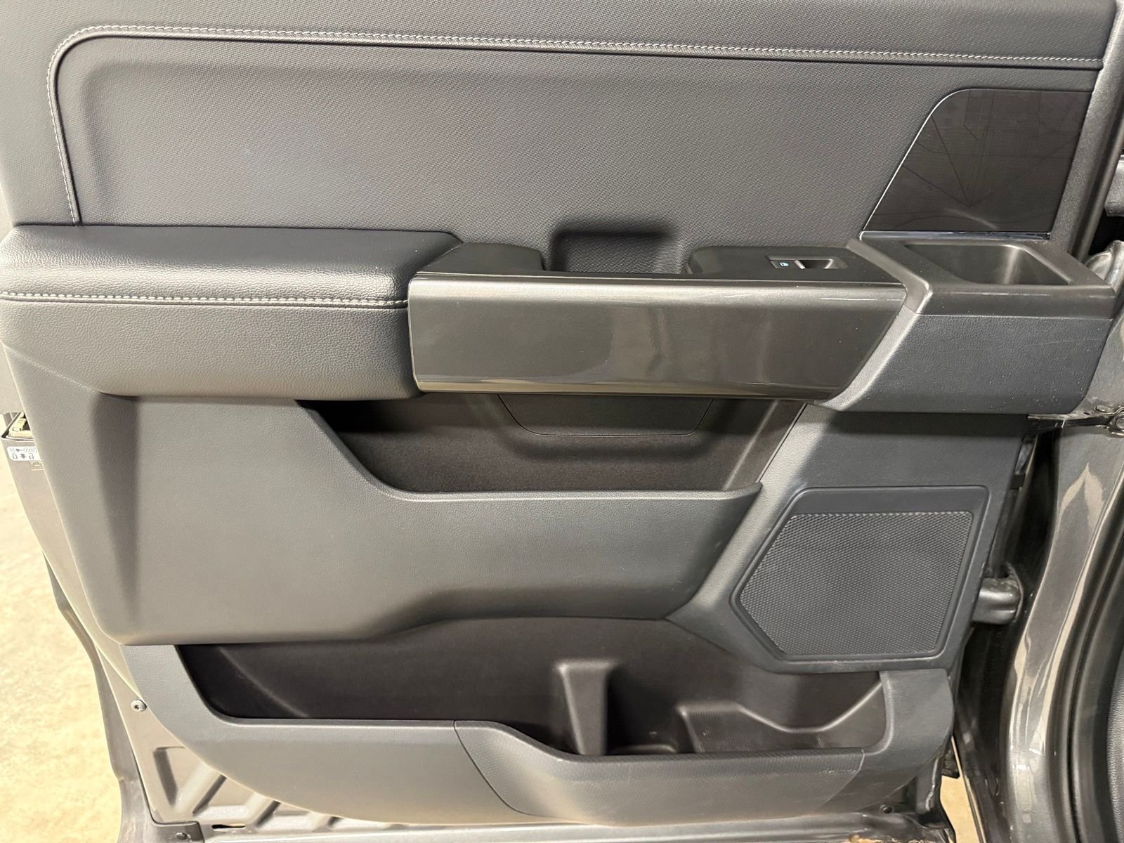 Used 2022 Gray Ford XLT image 23