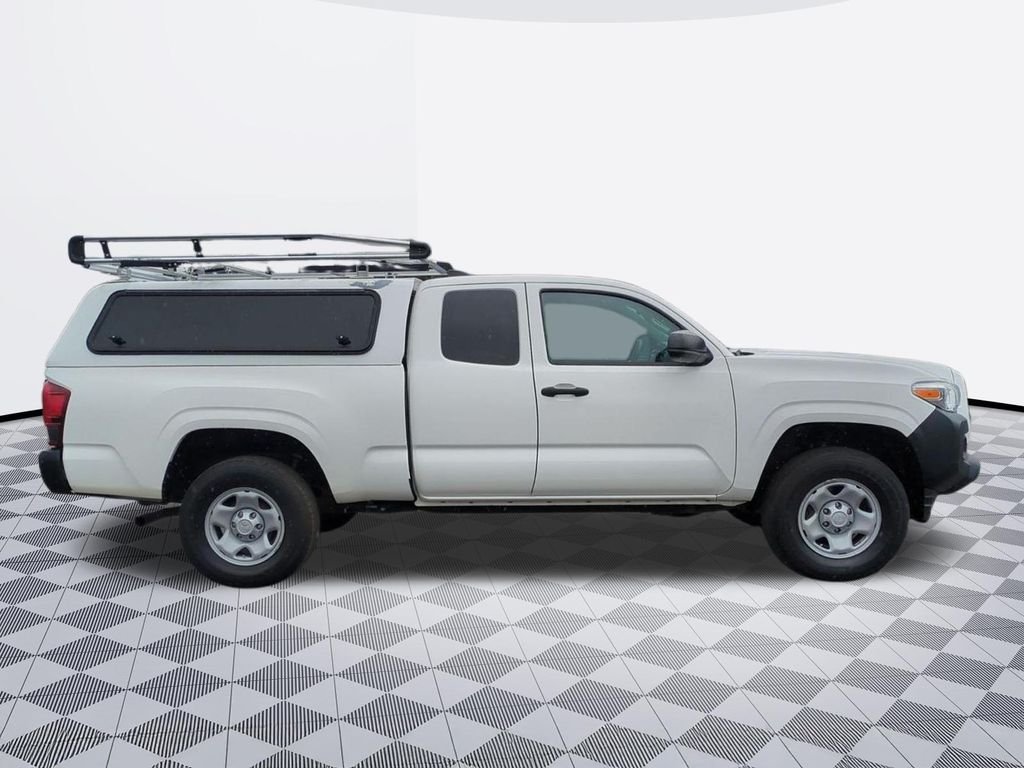 2022 Toyota Tacoma SR - Photo 7