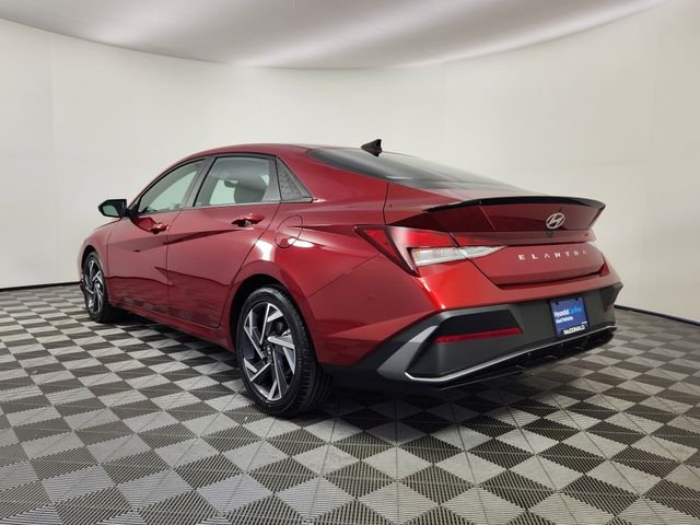 Certified Used 2025 Red Hyundai SEL Sport image 3