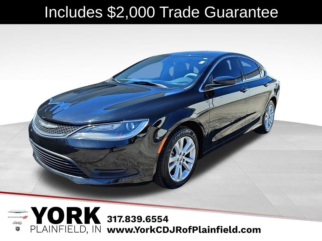 2017 Chrysler 200 Touring's photo